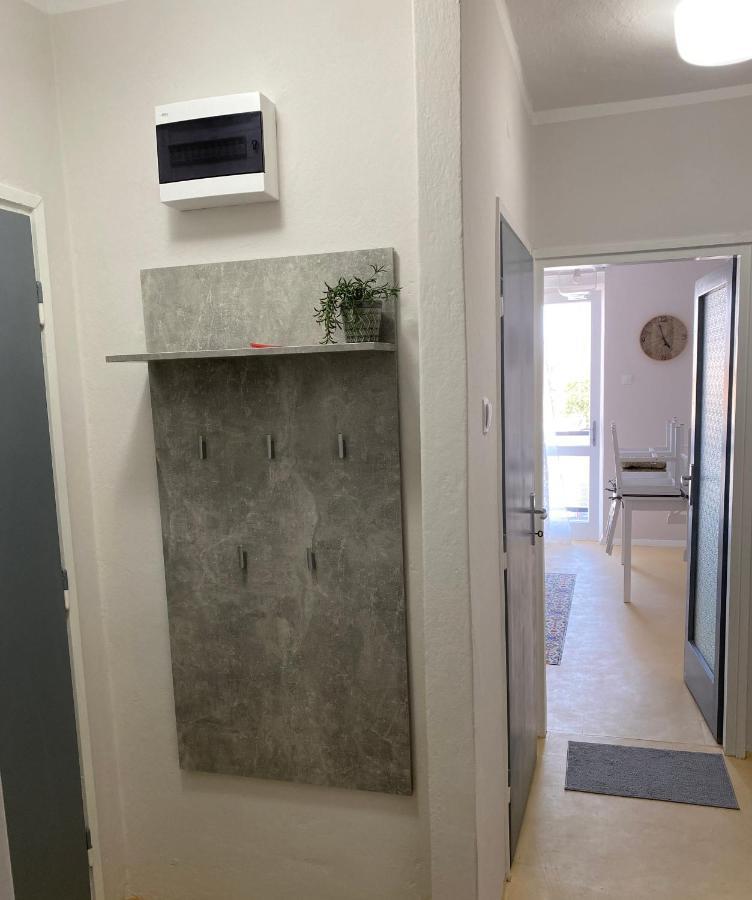 Apartman Colapis- Self Check In, Free Parking, Premium Location! カルロヴァッツ エクステリア 写真