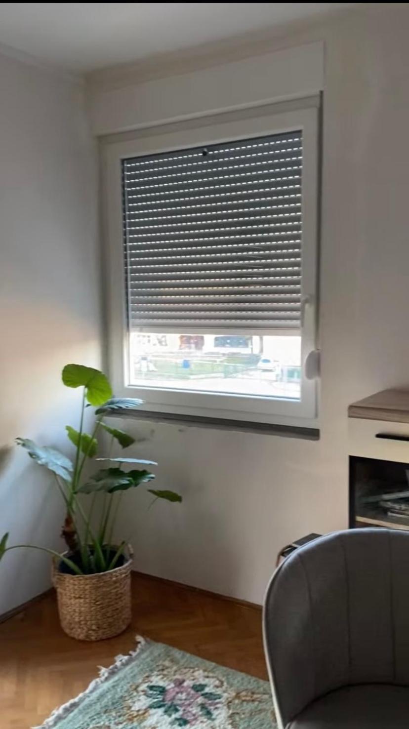 Apartman Colapis- Self Check In, Free Parking, Premium Location! カルロヴァッツ エクステリア 写真